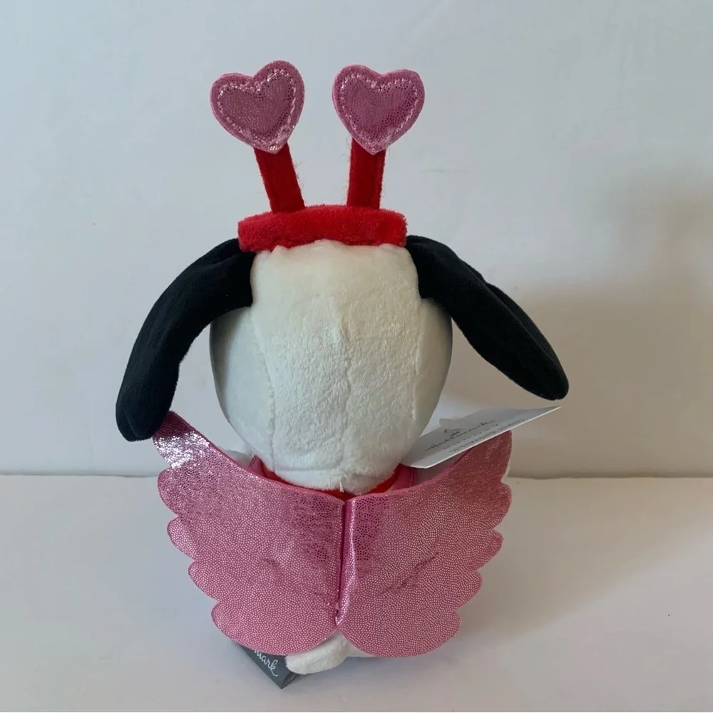 NWT. PEANUTS Snoopy Valentine’s Day Plush